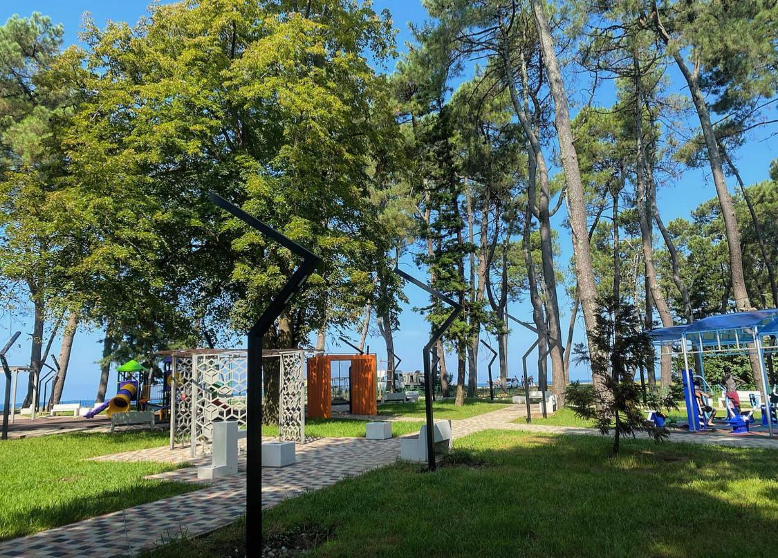 Guest House Kobuleti On Aghmashenebeli Eksteriør bilde