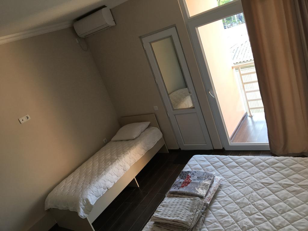 Guest House Kobuleti On Aghmashenebeli Eksteriør bilde