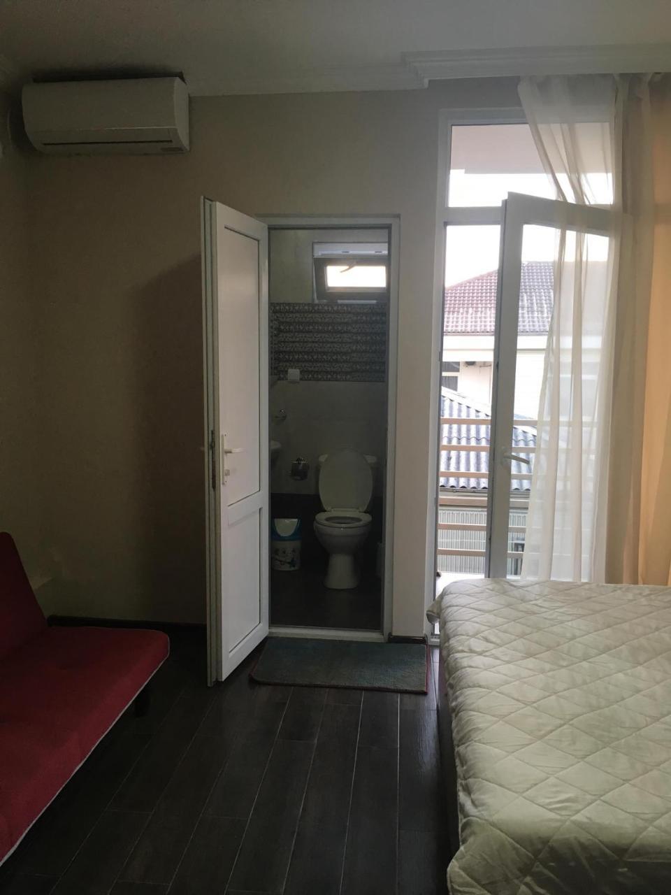 Guest House Kobuleti On Aghmashenebeli Eksteriør bilde
