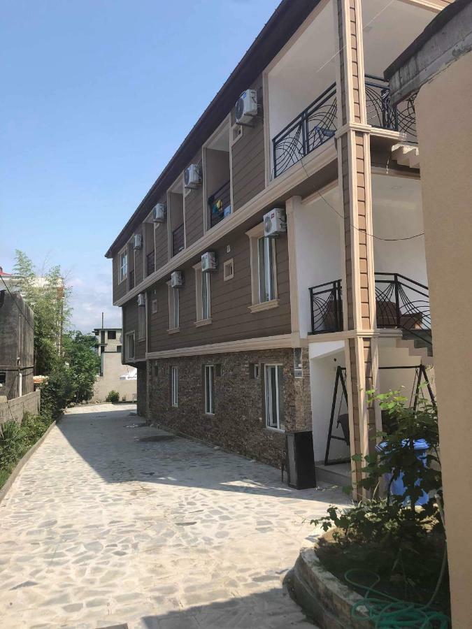 Guest House Kobuleti On Aghmashenebeli Eksteriør bilde