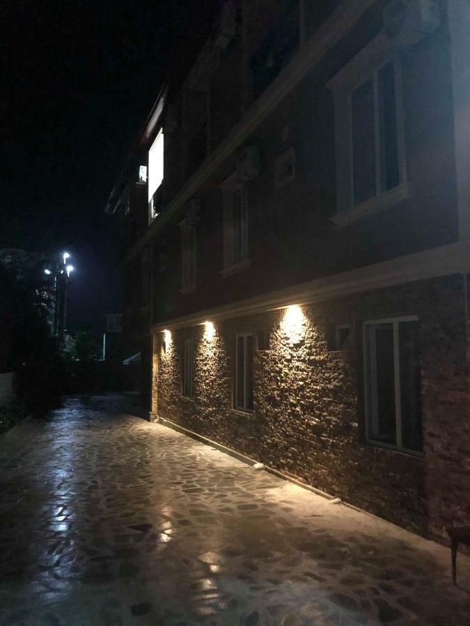 Guest House Kobuleti On Aghmashenebeli Eksteriør bilde